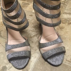 Nina silver open toe heels nwb size 8.5